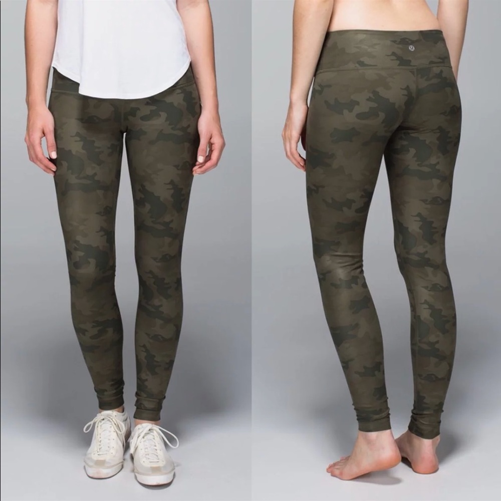 **SOLD** NWT Lululemon Wunder Under Pant - Camo